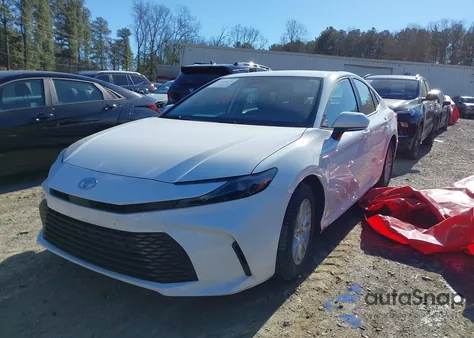 2025 Toyota Camry Le from USA, damaged, VIN 4T1DAACK6SU053214